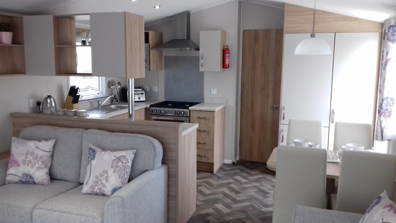 Porth Retreat At Newquay Bay Resort Экстерьер фото