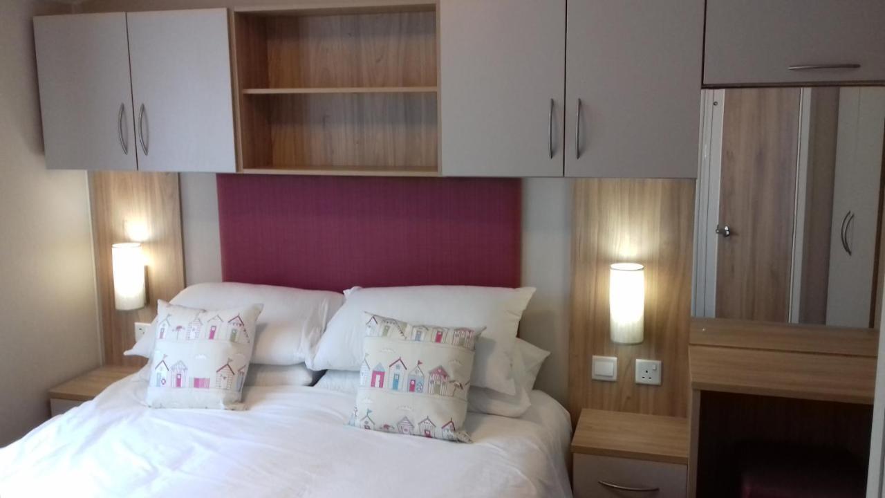 Porth Retreat At Newquay Bay Resort Экстерьер фото